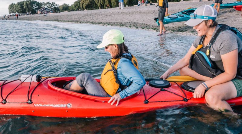 Free Women's Kayaking Basics at REI