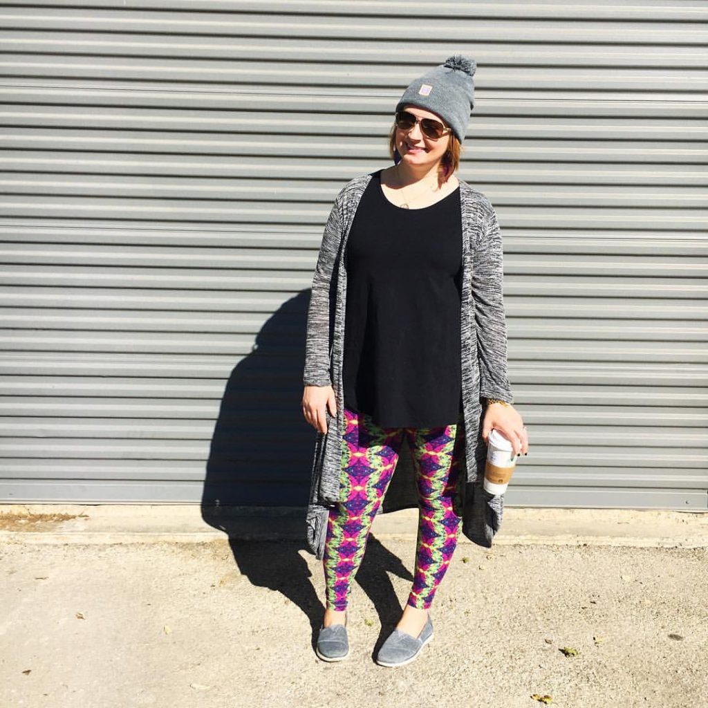 Round Rock Gift Guide - Lularoe Laura Johnson