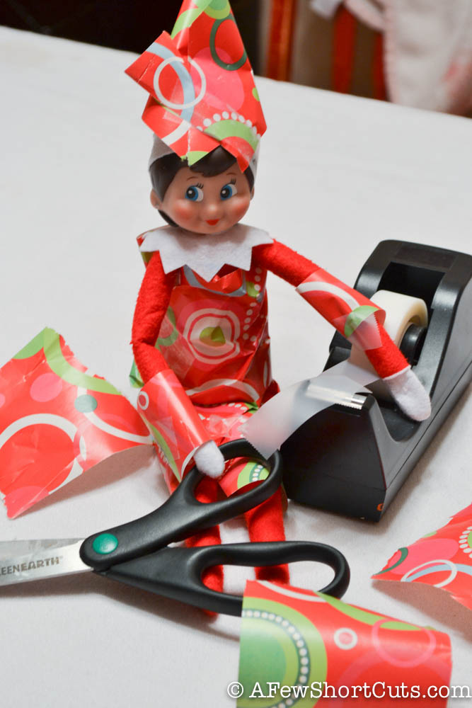 20 Easy Elf On The Shelf Ideas For Busy Parents That Require No Prep 20 Easy Elf On The Shelf Ideas For Busy Parents That Require No Prep